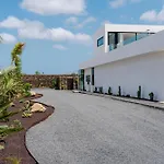 White Lava By Aura Collection Villa Lajares